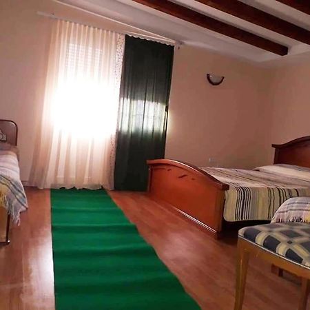Vila Verd Korce Hotel Екстериор снимка